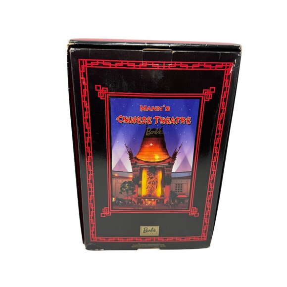 1996 Manns Chinese Theatre Barbie 24636 Hollywood Legends NRFB Collector Edition - Picture 4 of 6